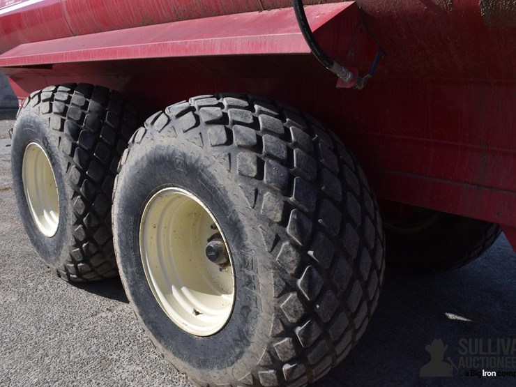 jamesway-auto-trac-5600-t/a-pull-type-manure-spreader-image-19