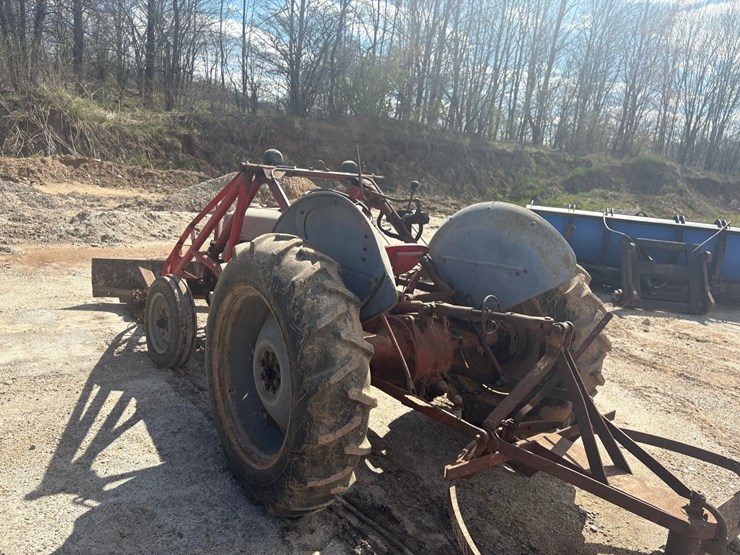 ford-8n-image-4