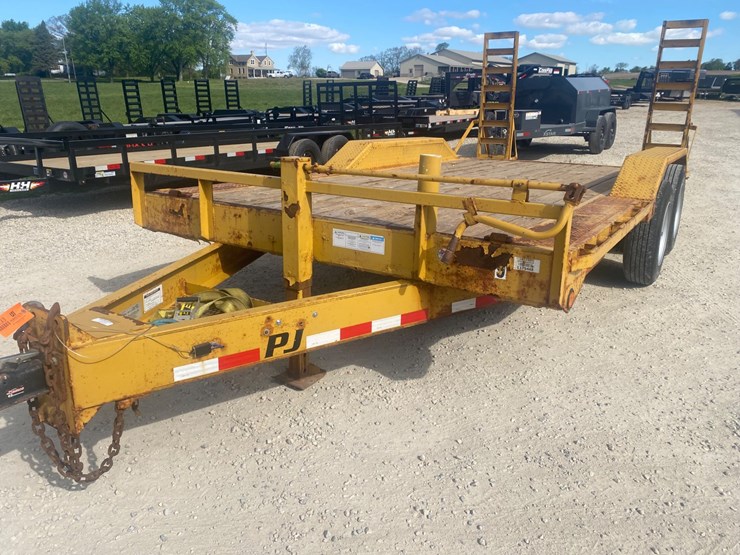 #362-•-2012-pj-16'-flatbed-trailer-(has-wi-title)-(helenville,-wi)-image-1