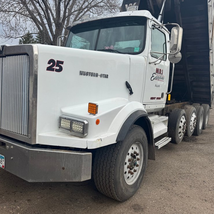 #204 • 1999 Western Star Dump Truck (Has MN Title) (Ham Lake, MN)