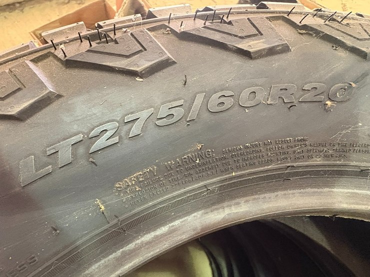 #42068-•-lot-of-(5)-lt275/60r20-tires-image-5