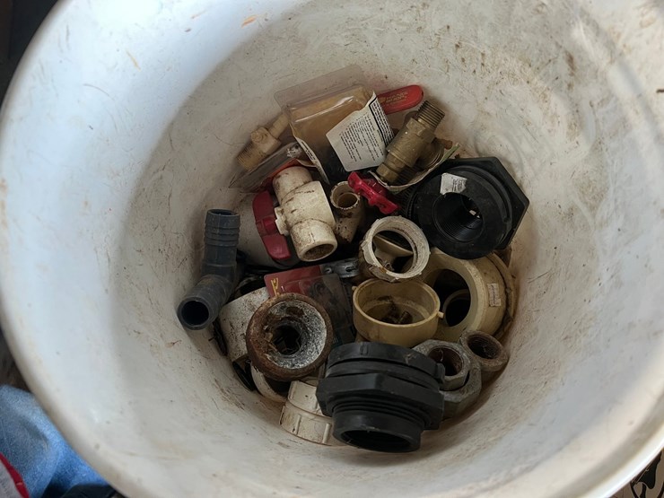#9636-•-plumbing-supplies-image-11