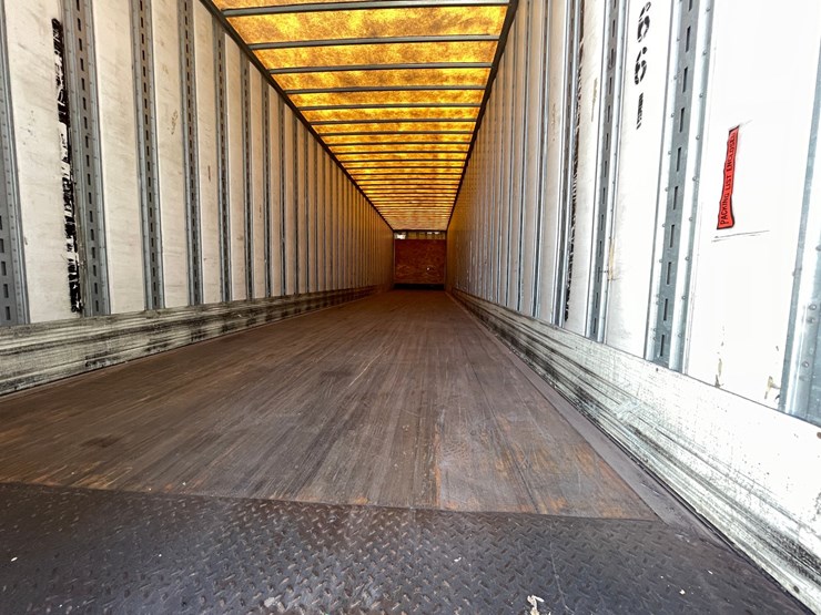 #318-•-2011-wabash-semi-trailer-(has-wi-title)-(denmark,-wi)-image-13
