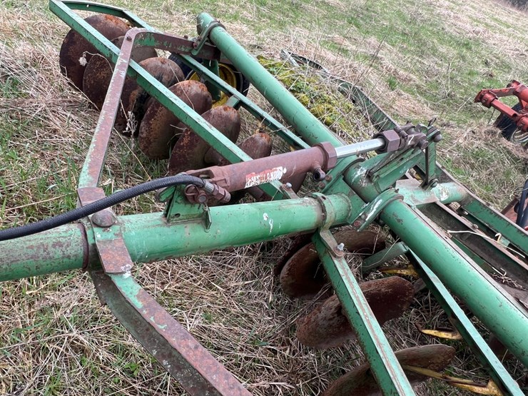 john-deere-12-image-7