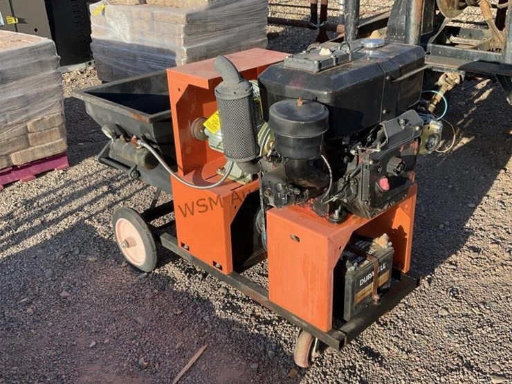 diesel-powered-concrete-pump-image-1