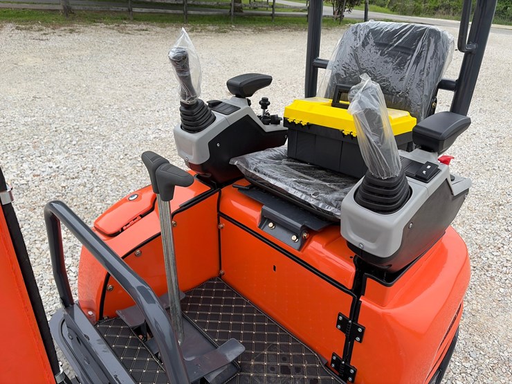 #152-•-unused-2026-ats-me18-mini-excavator-image-9
