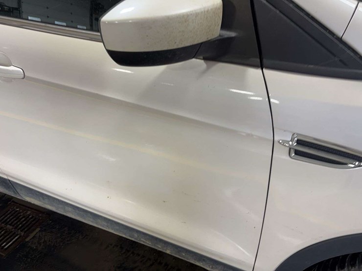 2014-ford-escape-se-image-27