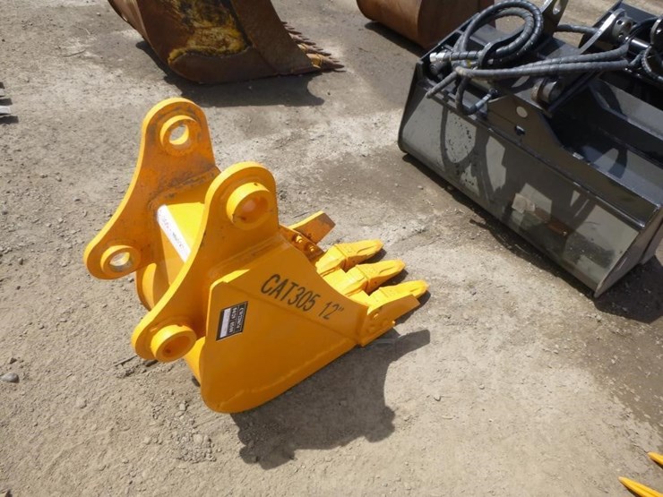 caterpillar-305-image-3