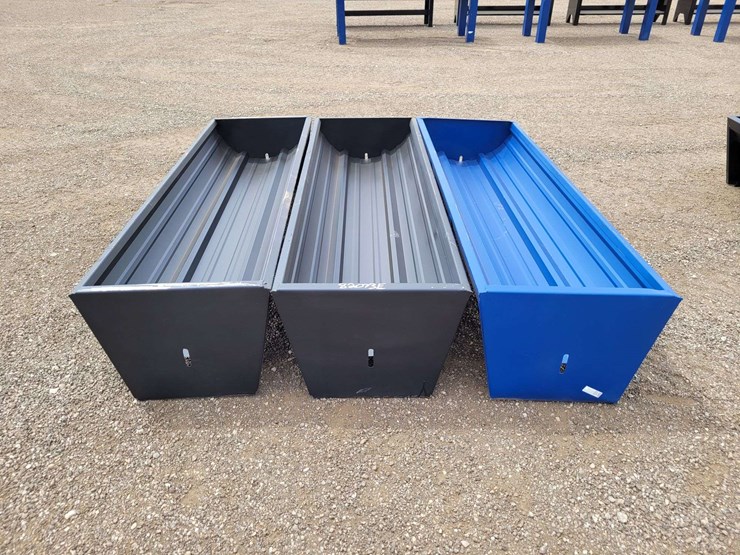 (3)-cattle-feeders-v2025-84-in.-light-duty-fork-extensions-image-1