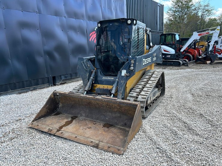 2019-deere-325g-image-8