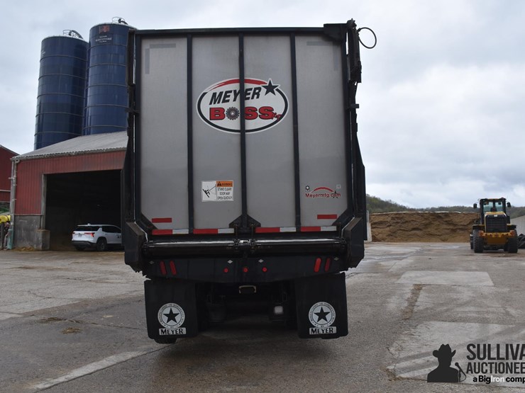 2011-peterbilt-367-image-6