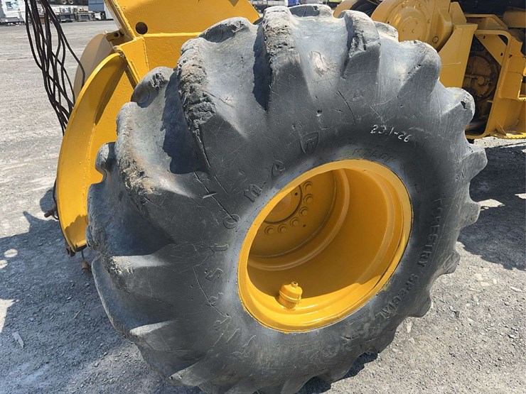 john-deere-440c-image-11
