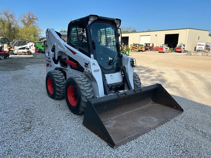 2023-bobcat-s770-image-6