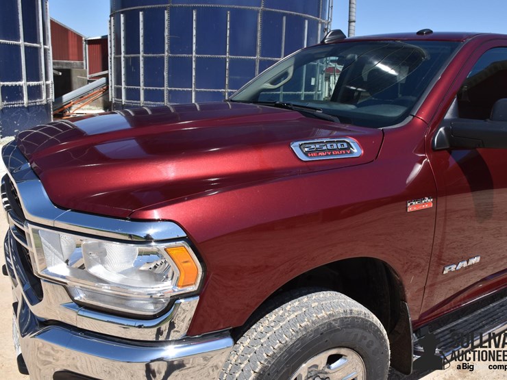2019-ram-2500-hd-image-13