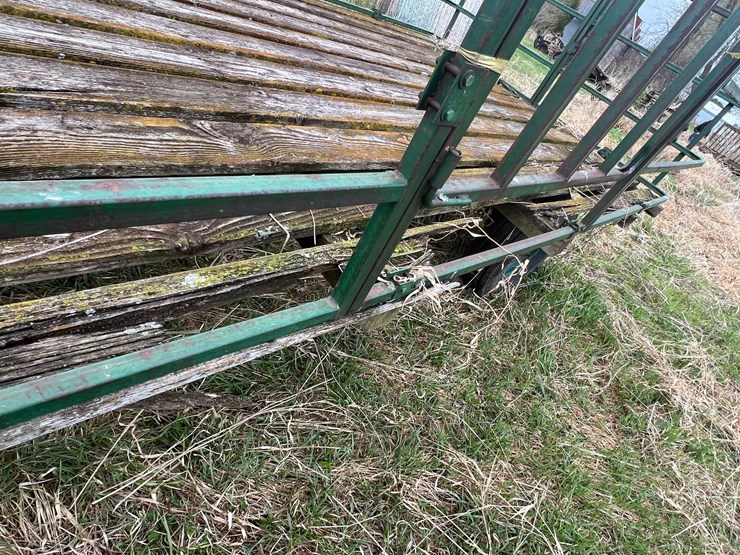 #9570-•-16'-hay-rack-image-6