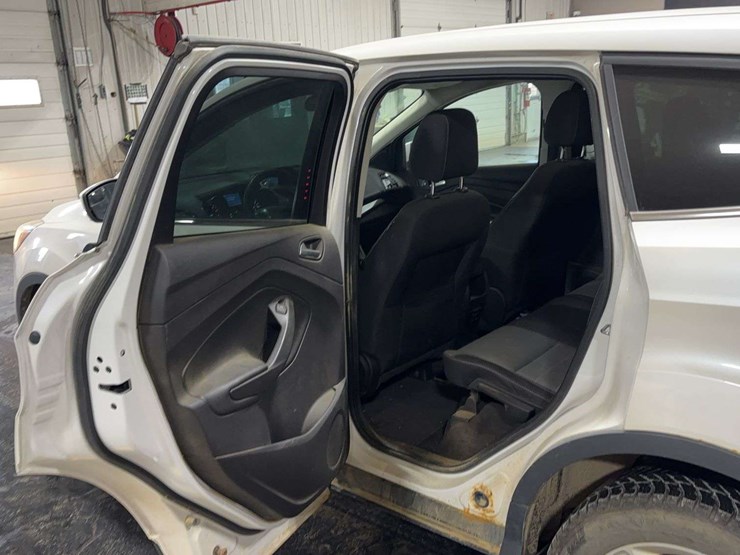 2014-ford-escape-se-image-12