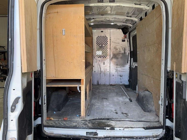 2021-ford-transit-image-11