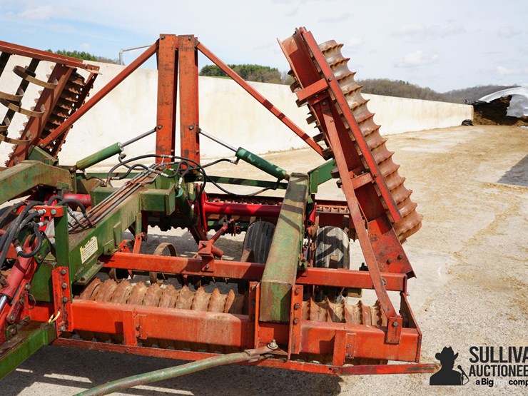 brillion-2602-20'-cultimulcher-image-12