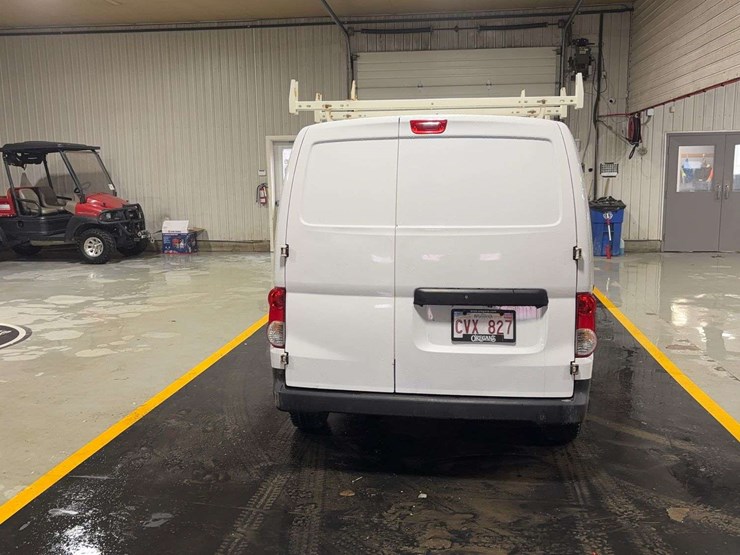 2020-nissan-nv200-image-4