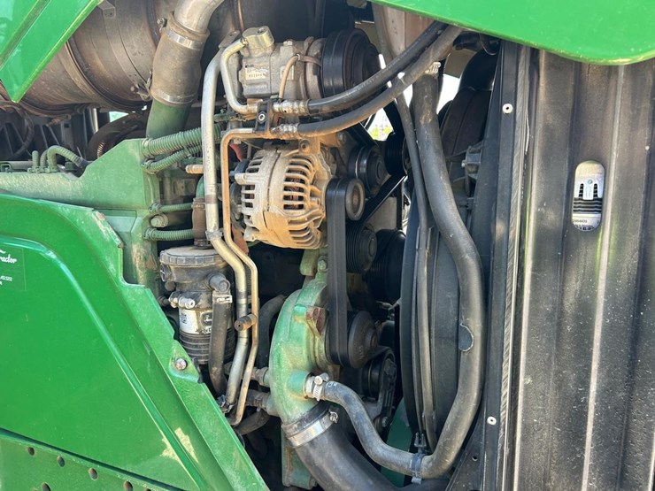 2018-john-deere-6215r-image-22