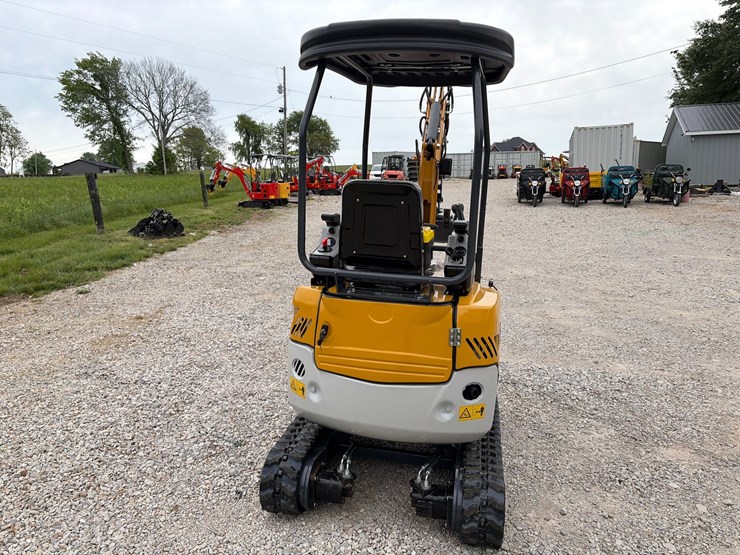 #151-•-unused-2026-sdlanch-me20-diesel-mini-excavator-image-4