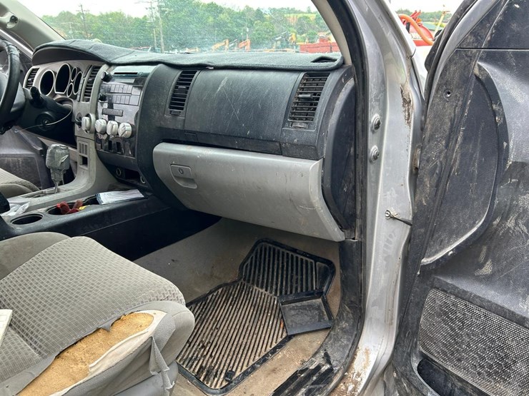 2007-toyota-tundra-image-13