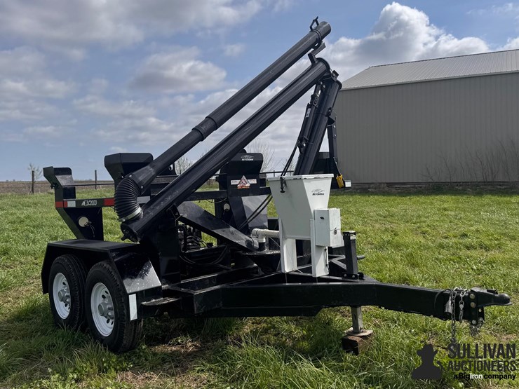 hitchdoc-hsc2000-2-box-t/a-seed-tender-image-3