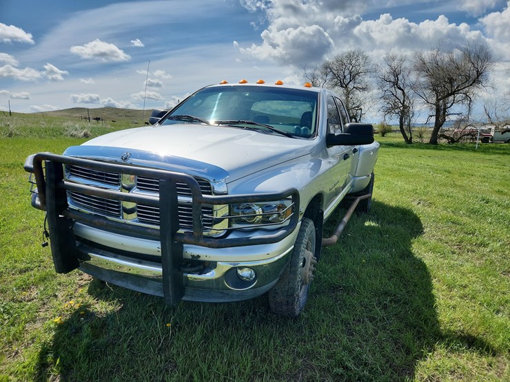 2004-dodge-ram-3500-image-9