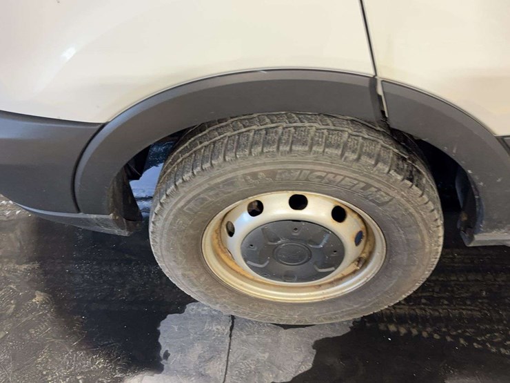 2019-ford-transit-image-21