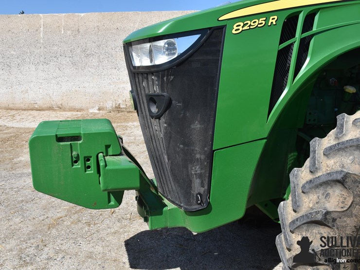 2018-john-deere-8295r-image-11