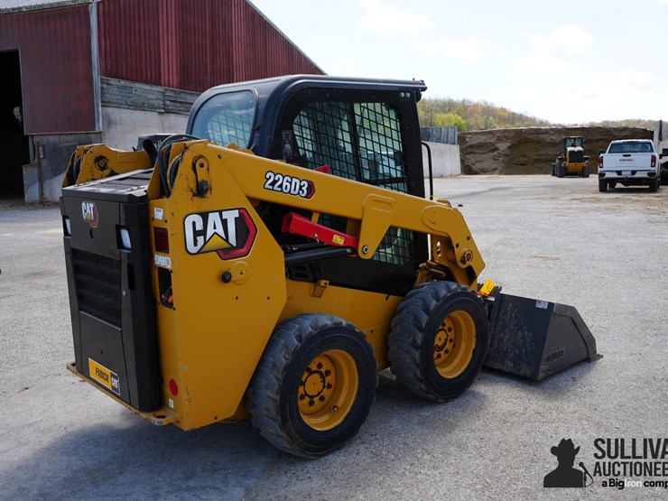 2023-caterpillar-226d3-image-5