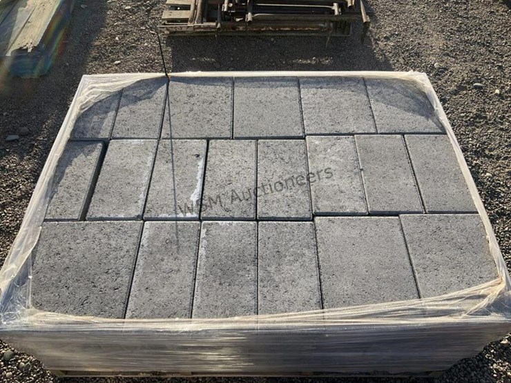 pallet-of-stone-pavers-image-5
