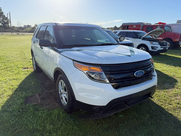 2014-ford-explorer-image-2