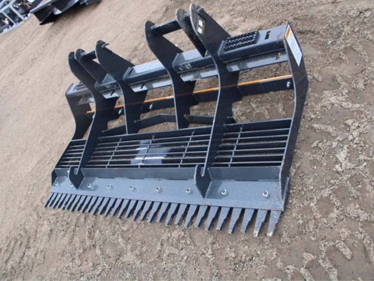 #8076-•-skid-steer-land-leveler-image-1