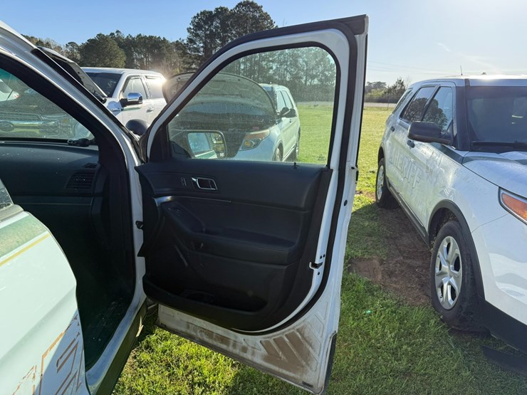 2016-ford-explorer-image-20