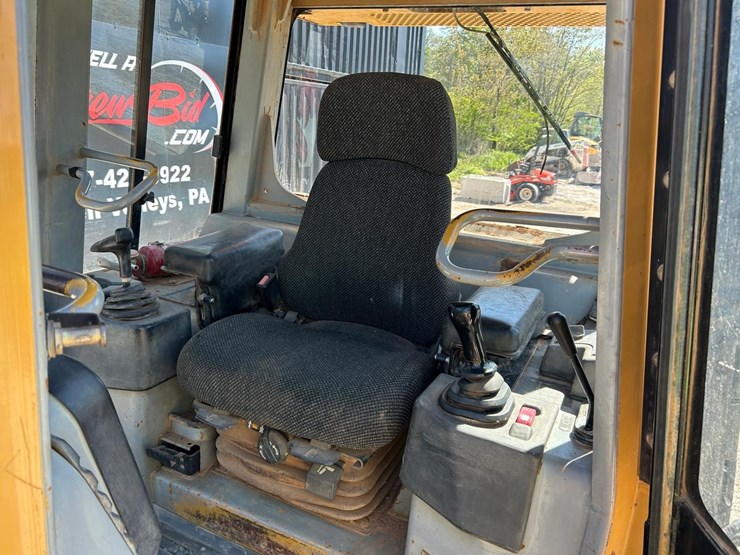 caterpillar-d5g-xl-image-22