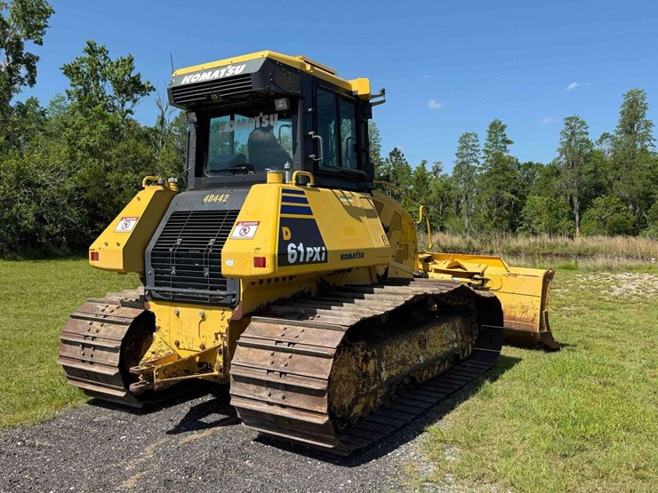 2017-komatsu-d61pxi-24-image-30