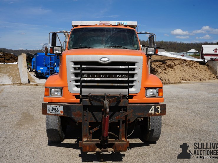 2001-sterling-l9511-image-2