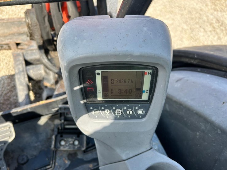 2018-kubota-kx040-4-image-21