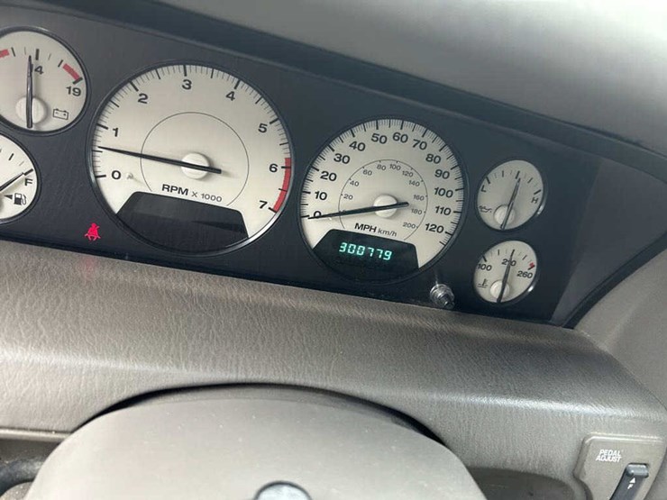 2002-jeep-grand-cherokee-image-16