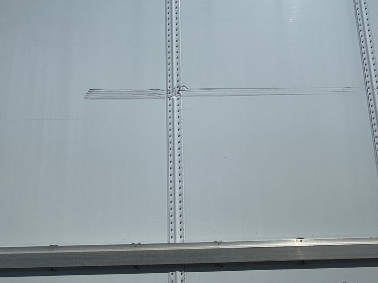 #320-•-2009-stoughton-semi-trailer-(has-wi-title)-(denmark,-wi)-image-6