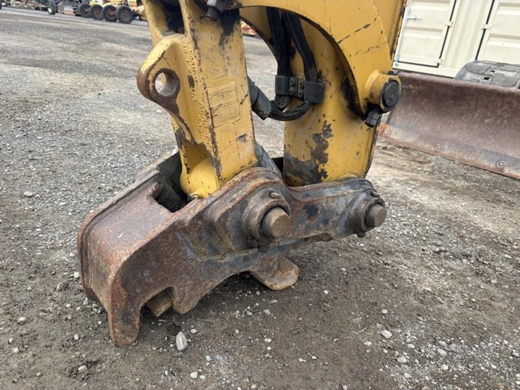 2015-caterpillar-305e2-cr-image-14