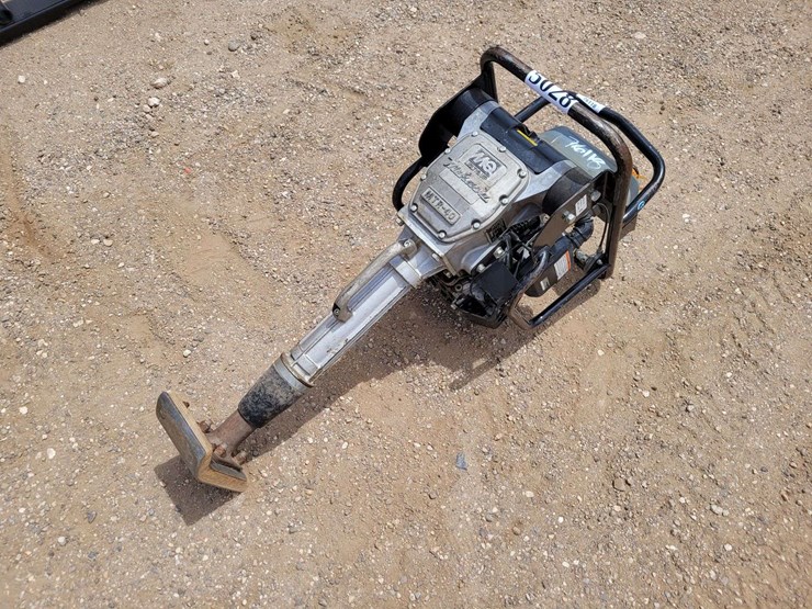 mikasa-multi-quip-mtr-40-jumping-jack-tamper-image-1