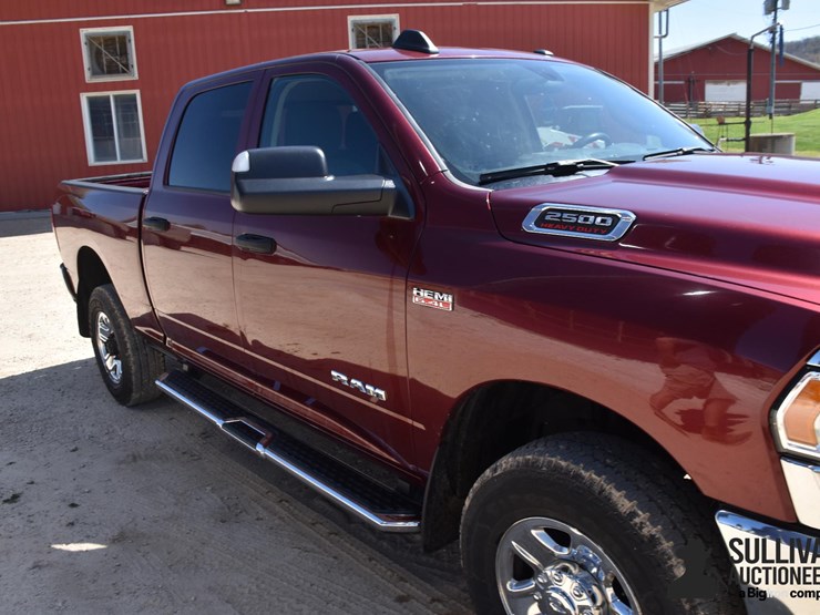 2019-ram-2500-hd-image-18