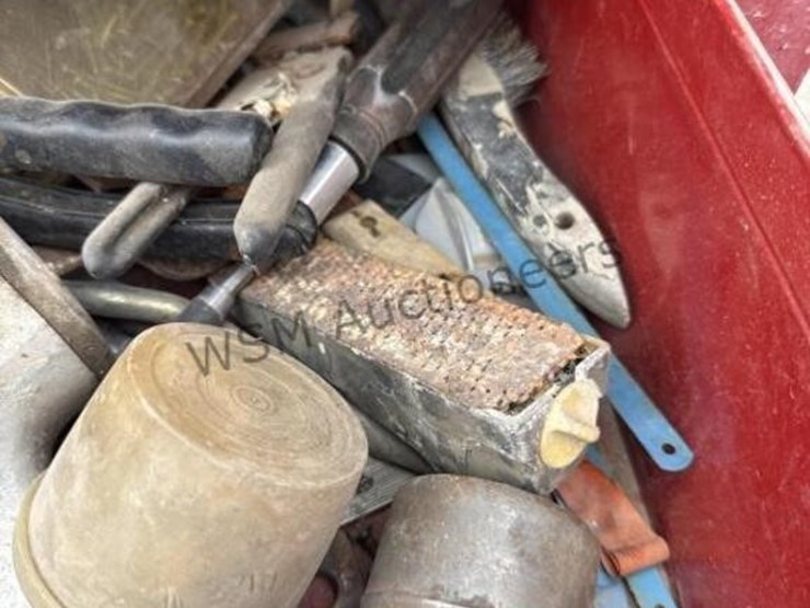 pallet-of-asst-tools-&-toolbox-image-12