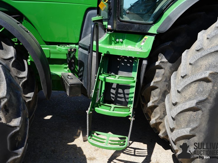 2012-john-deere-8310r-image-14