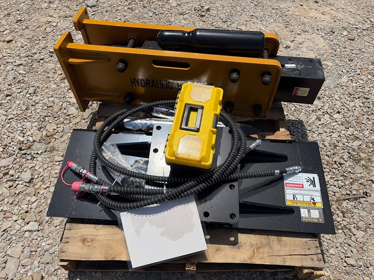 #515-•-unused-wolverine-zw-750-skid-steer-concrete-breaker-image-1