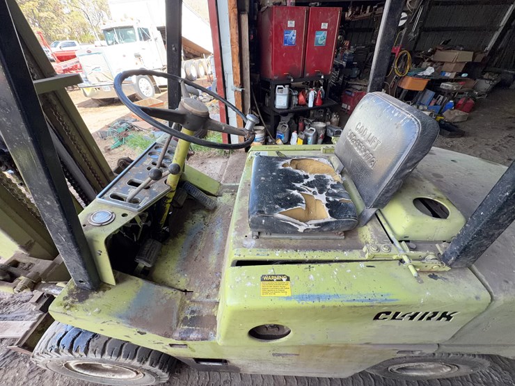 clark-l500y55-forklift-image-13