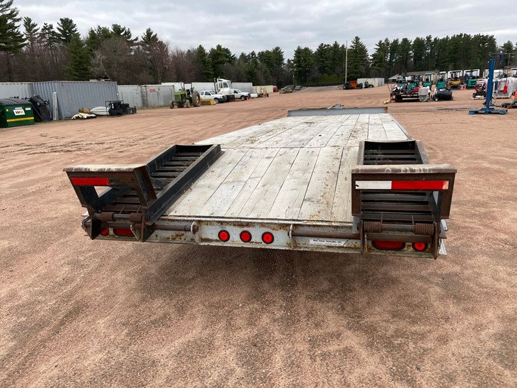 #366-•-1995-redi-haul-r25'-deckover-dovetail-trailer-(has-wi-title)-(nitke-yard-mosinee,-wi)-image-5