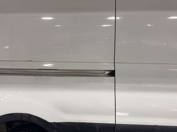 2019-ford-transit-image-25